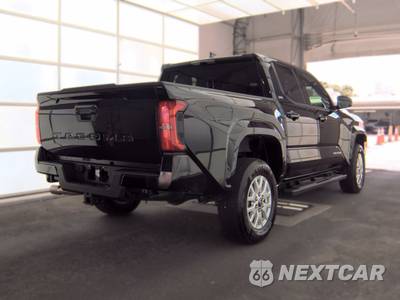 2025 Toyota Tacoma SR5 Crew Cab Medium Bed - zdjęcie 4 z 29 - miniatura