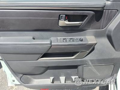 2024 Toyota Tundra SR5 Crew Cab Short Bed - zdjęcie 9 z 19 - miniatura