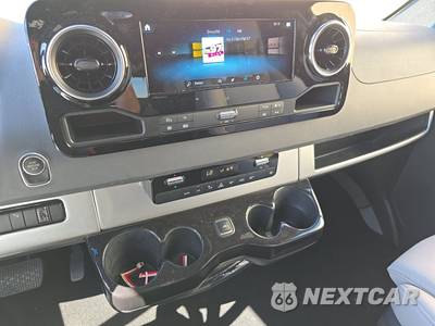 2022 Mercedes-Benz Sprinter 2500 Cargo Van Standard Roof 144.0" WB - zdjęcie 11 z 35 - miniatura