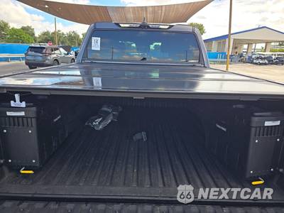 2025 Toyota Tundra i-FORCE MAX TRD Pro Crew Cab Short Bed - zdjęcie 16 z 18 - miniatura