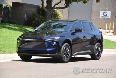 2026 Toyota bZ XLE Plus - zdjęcie 2 z 72 - miniatura