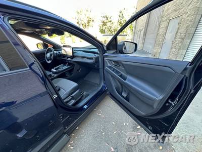 2026 Toyota bZ XLE Plus - zdjęcie 45 z 72 - miniatura