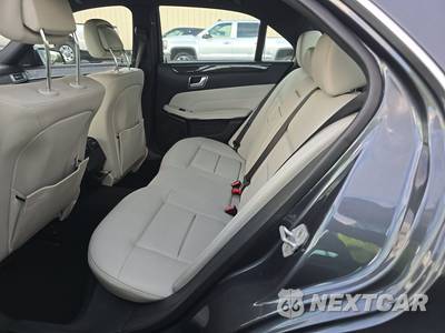 2015 Mercedes-Benz E 350 Sedan - zdjęcie 13 z 18 - miniatura