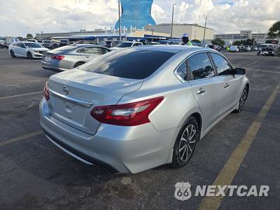 2018 Nissan Altima 2.5 S - zdjęcie 4 z 18 - miniatura