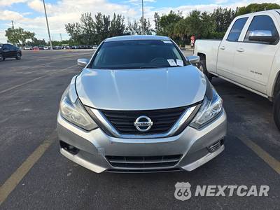 2018 Nissan Altima 2.5 S - zdjęcie 2 z 18 - miniatura