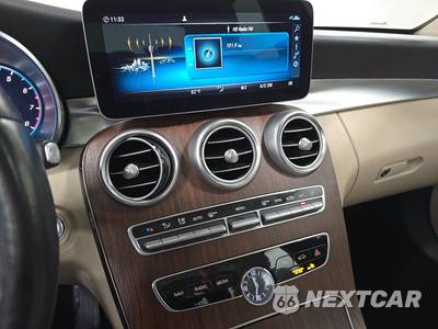 2021 Mercedes-Benz C 300 4MATIC Sedan - zdjęcie 11 z 33 - miniatura