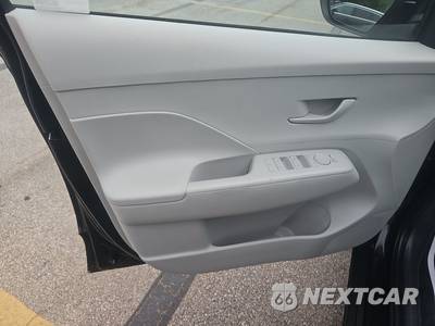 2025 Hyundai Kona SE - zdjęcie 15 z 24 - miniatura