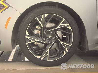 2026 Kia K5 GT-Line - zdjęcie 9 z 25 - miniatura