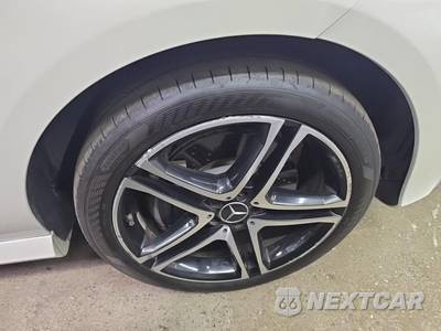 2019 Mercedes-Benz AMG GLE 43 4MATIC - zdjęcie 9 z 27 - miniatura