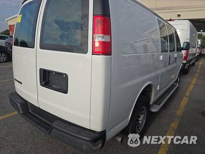 2025 Chevrolet Express 2500 Cargo Van 1WT 135.0" WB - zdjęcie 4 z 26 - miniatura