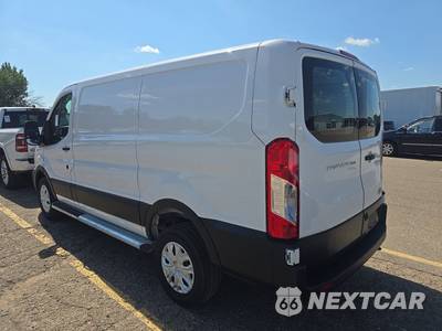 2025 Ford Transit 250 Cargo Van Low Roof 130.0" WB - zdjęcie 6 z 38 - miniatura
