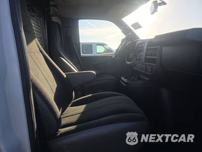 2025 Chevrolet Express 2500 Cargo Van 1WT 135.0" WB - zdjęcie 8 z 22 - miniatura