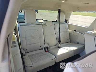 2022 Lincoln Navigator Black Label - zdjęcie 14 z 23 - miniatura