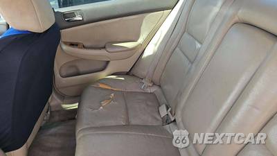 2003 Honda Accord Sedan EX w/Leather - zdjęcie 28 z 49 - miniatura