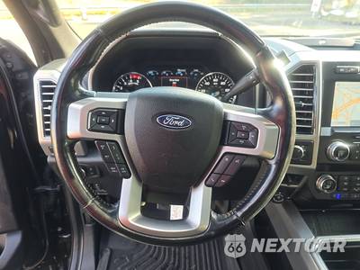 2020 Ford Super Duty F-250 Platinum Crew Cab Medium Bed - zdjęcie 10 z 29 - miniatura