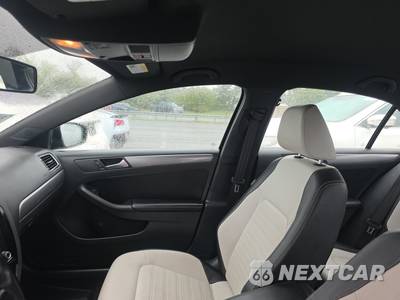 2016 Volkswagen Jetta Sport - zdjęcie 17 z 29 - miniatura