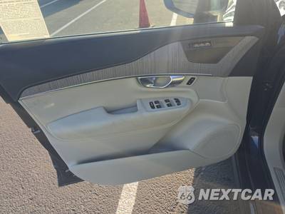 2025 Volvo XC90 Ultra 7-Passenger - zdjęcie 9 z 43 - miniatura