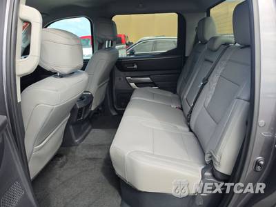 2023 Toyota Tundra SR5 Crew Cab Short Bed - zdjęcie 13 z 26 - miniatura