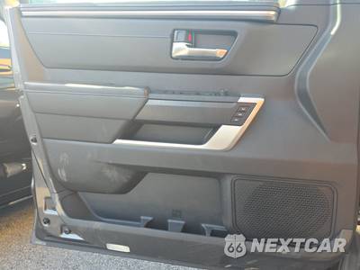 2024 Toyota Tundra Platinum Crew Cab Medium Bed - zdjęcie 9 z 27 - miniatura