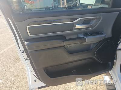 2022 Ram 1500 Big Horn Crew Cab Short Bed - zdjęcie 9 z 34 - miniatura