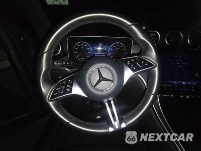 2025 Mercedes-Benz GLC 300 - zdjęcie 10 z 28 - miniatura