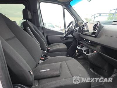 2026 Mercedes-Benz Sprinter 2500 Passenger Van High Roof 170.0" WB - zdjęcie 8 z 21 - miniatura