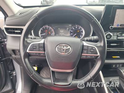 2023 Toyota Highlander XLE - zdjęcie 10 z 34 - miniatura