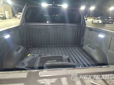 2025 Toyota Tundra SR5 Crew Cab Short Bed - zdjęcie 16 z 32 - miniatura