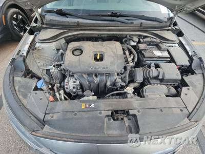 2020 Hyundai Elantra SE Sedan - zdjęcie 15 z 19 - miniatura