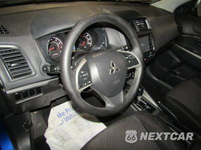 2019 Mitsubishi Outlander Sport ES - zdjęcie 9 z 21 - miniatura