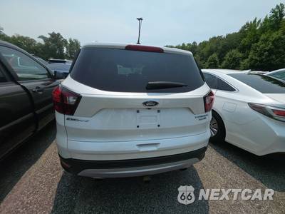 2019 Ford Escape Titanium - zdjęcie 5 z 21 - miniatura