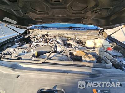 2025 Ford Super Duty F-250 Lariat Crew Cab Medium Bed - zdjęcie 15 z 20 - miniatura
