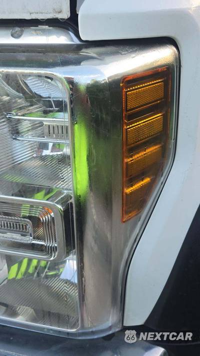 2019 Ford Super Duty F-550 Cab Chassis XL Regular Cab DRW - zdjęcie 36 z 44 - miniatura