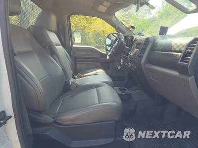 2019 Ford Super Duty F-550 Cab Chassis XL Regular Cab DRW - zdjęcie 8 z 44 - miniatura