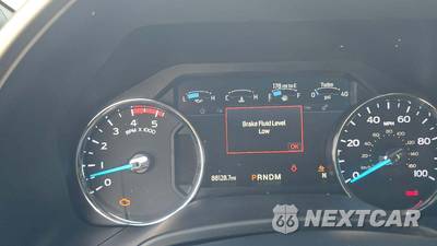 2022 Ford Super Duty F-250 Lariat Crew Cab Medium Bed - zdjęcie 19 z 24 - miniatura