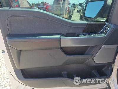 2022 Ford F-150 LARIAT Crew Cab Short Bed - zdjęcie 9 z 23 - miniatura