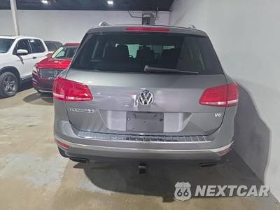 2016 Volkswagen Touareg V6 Sport w/Technology - zdjęcie 5 z 29 - miniatura