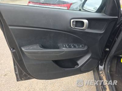 2022 Hyundai Venue SEL - zdjęcie 9 z 21 - miniatura