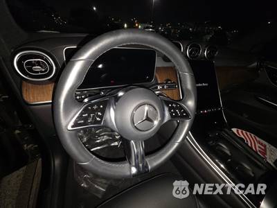 2025 Mercedes-Benz GLC 300 - zdjęcie 10 z 24 - miniatura