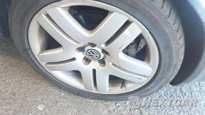 2004 Volkswagen Jetta Sedan GLI - zdjęcie 32 z 38 - miniatura
