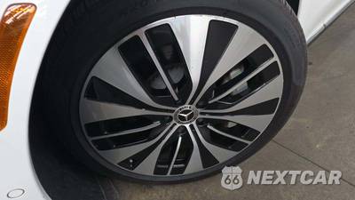 2023 Mercedes-Benz EQE 350 4MATIC Sedan - zdjęcie 27 z 33 - miniatura