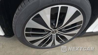 2023 Mercedes-Benz EQE 350 4MATIC Sedan - zdjęcie 30 z 33 - miniatura