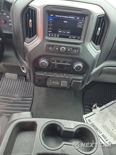 2022 Chevrolet Silverado 1500 Custom Crew Cab Short Bed 1CX - zdjęcie 11 z 36 - miniatura