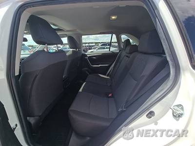 2022 Toyota RAV4 XLE - zdjęcie 13 z 24 - miniatura