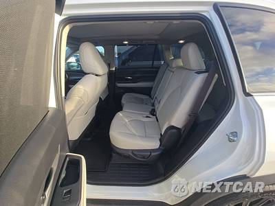 2025 Toyota Grand Highlander XLE - zdjęcie 13 z 22 - miniatura