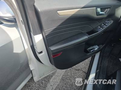 2022 Ford Escape SEL - zdjęcie 9 z 27 - miniatura