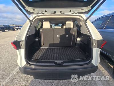 2025 Toyota Grand Highlander XLE - zdjęcie 17 z 22 - miniatura