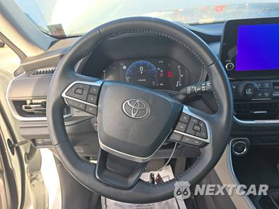 2025 Toyota Grand Highlander XLE - zdjęcie 10 z 22 - miniatura
