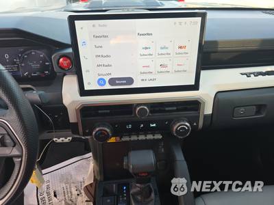2024 Toyota Tacoma TRD Sport Crew Cab Medium Bed - zdjęcie 11 z 24 - miniatura
