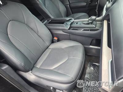 2025 Toyota Grand Highlander Hybrid Limited - zdjęcie 8 z 25 - miniatura